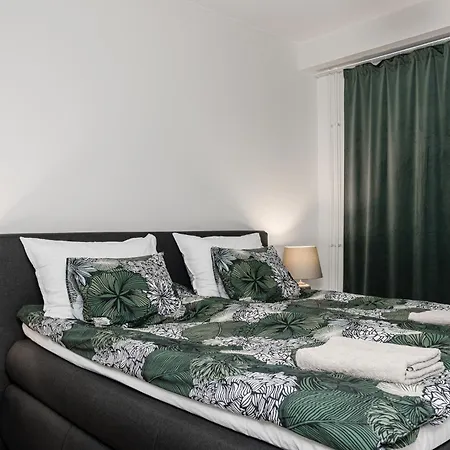 Borg Itaepuisto | Downtown Urban Loft 3-room, Balcony, 2 Tvs, Free Parking * 포리